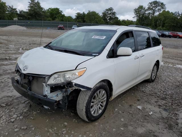  Salvage Toyota Sienna