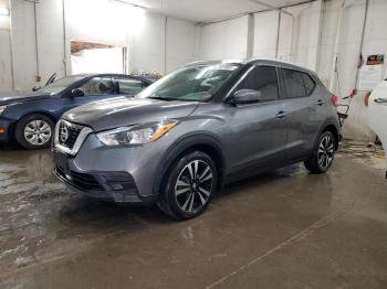  Salvage Nissan Kicks