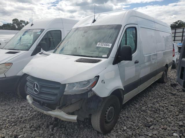  Salvage Mercedes-Benz Sprinter