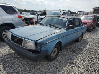  Salvage Volvo 244