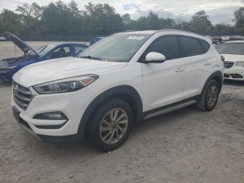  Salvage Hyundai TUCSON