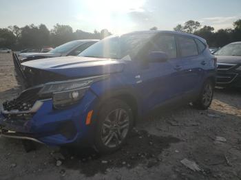  Salvage Kia Seltos