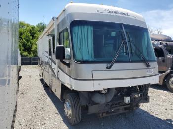  Salvage Workhorse Custom Cha Motorhome