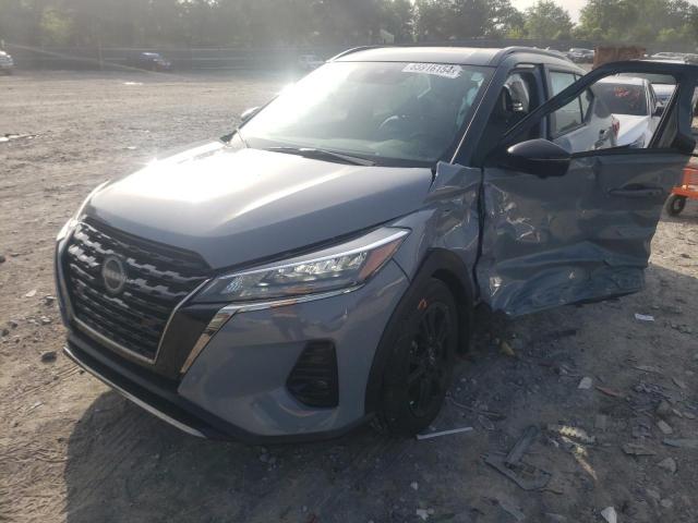  Salvage Nissan Kicks