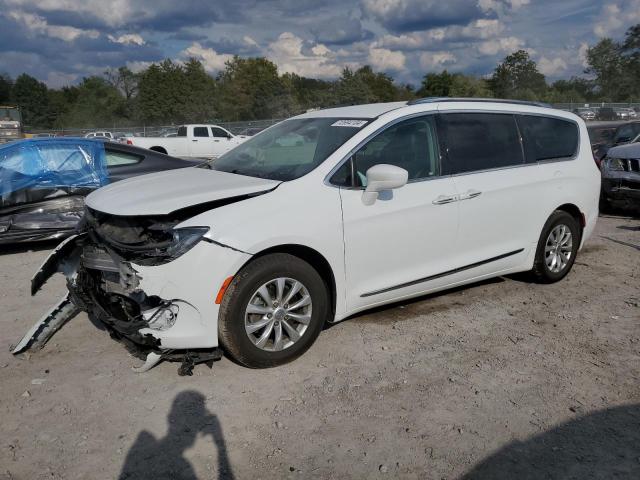  Salvage Chrysler Pacifica