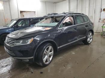  Salvage Volkswagen Touareg