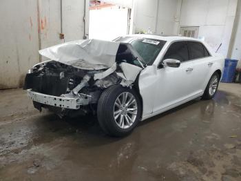  Salvage Chrysler 300