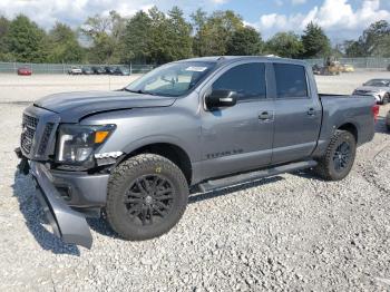  Salvage Nissan Titan