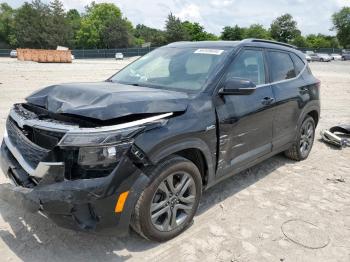  Salvage Kia Seltos