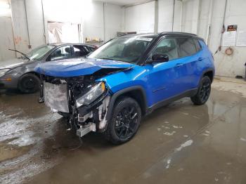  Salvage Jeep Compass