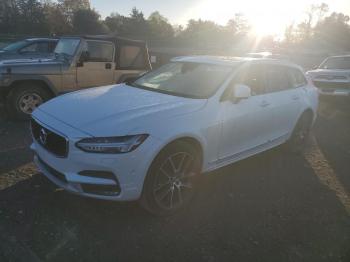  Salvage Volvo V90