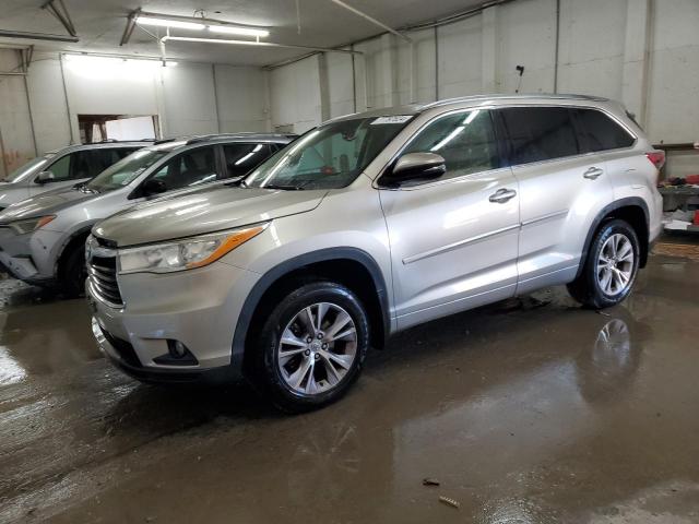  Salvage Toyota Highlander