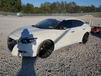  Salvage Nissan Maxima