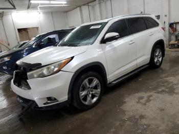  Salvage Toyota Highlander