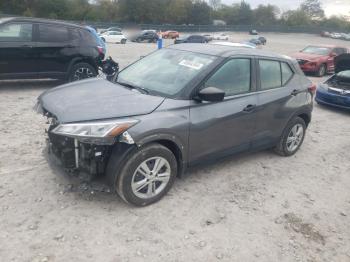  Salvage Nissan Kicks