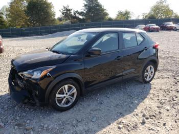  Salvage Nissan Kicks