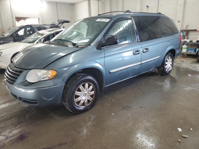  Salvage Chrysler Minivan