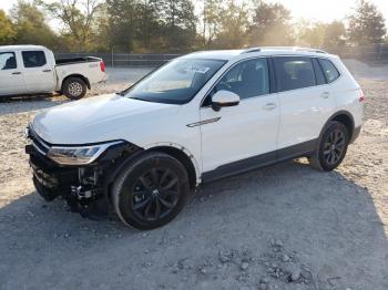  Salvage Volkswagen Tiguan