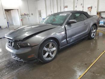  Salvage Ford Mustang