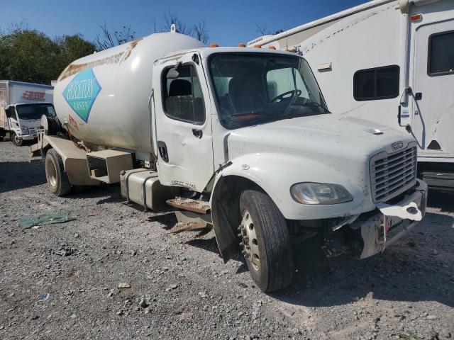  Salvage Freightliner M2 106 Med