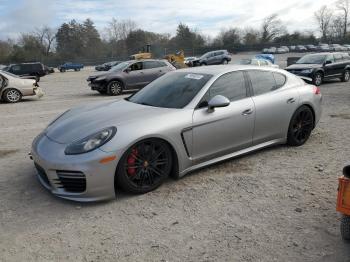  Salvage Porsche Panamera