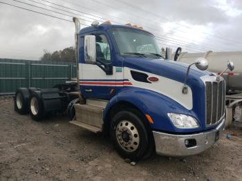  Salvage Peterbilt 579