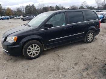  Salvage Chrysler Minivan