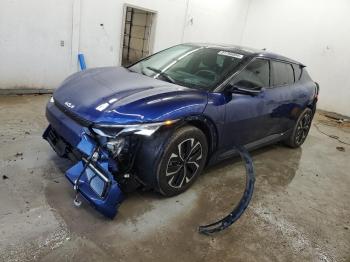  Salvage Kia EV6