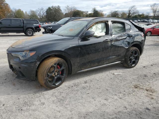  Salvage Alfa Romeo Stelvio