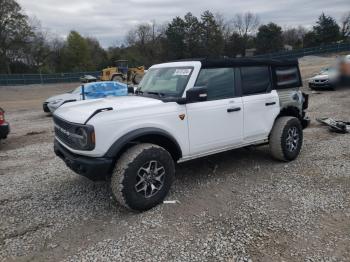  Salvage Ford Bronco