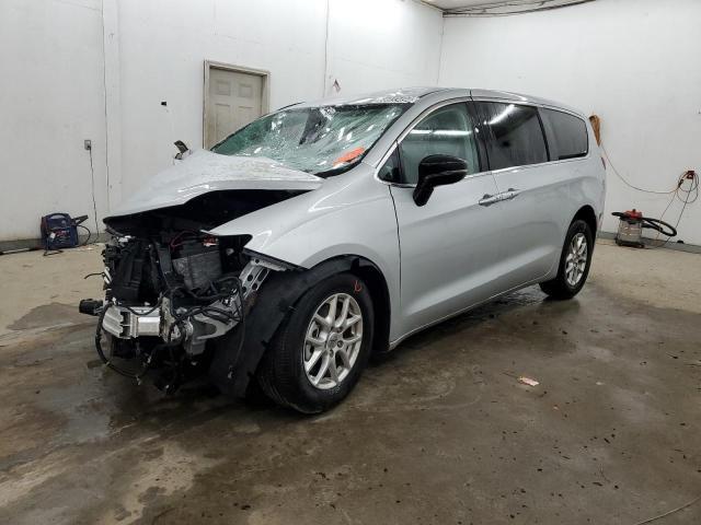  Salvage Chrysler Pacifica