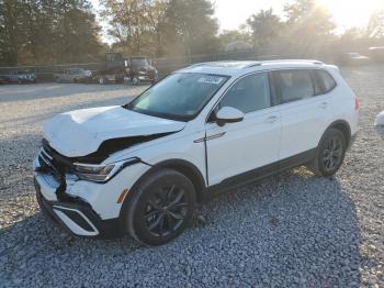  Salvage Volkswagen Tiguan