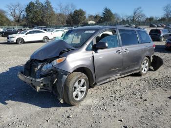  Salvage Toyota Sienna