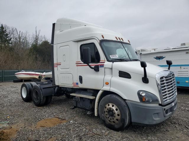  Salvage Freightliner Cascadia 1