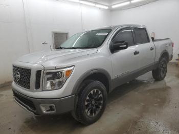  Salvage Nissan Titan