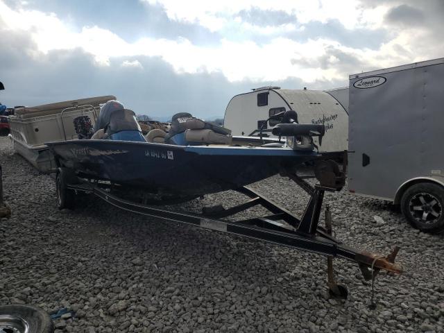  Salvage Xprs Boat