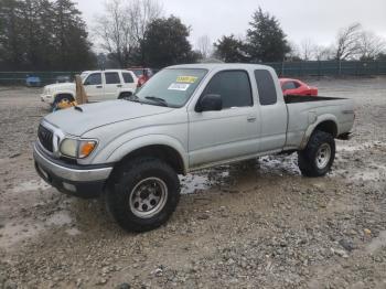  Salvage Toyota Tacoma