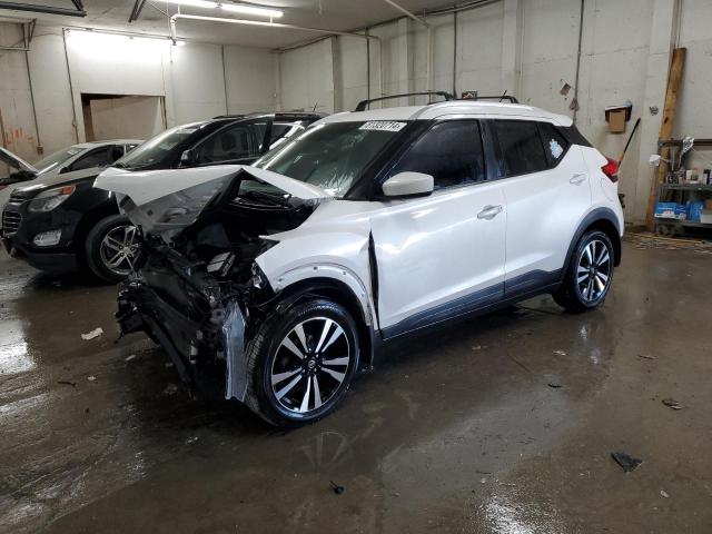  Salvage Nissan Kicks