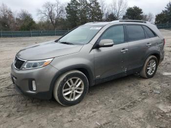  Salvage Kia Sorento