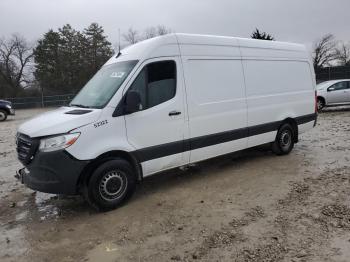  Salvage Mercedes-Benz Sprinter