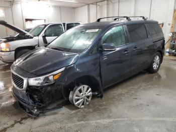  Salvage Kia Sedona