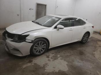  Salvage Lexus Es