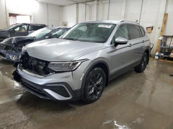  Salvage Volkswagen Tiguan