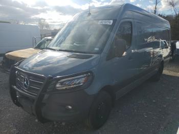  Salvage Mercedes-Benz Sprinter