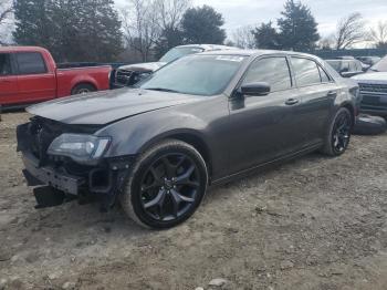  Salvage Chrysler 300