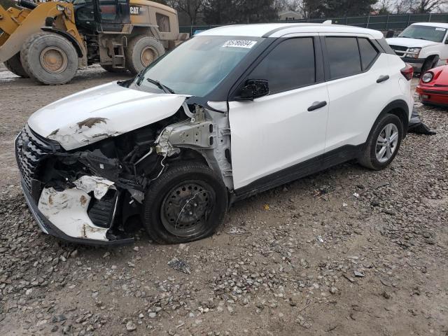  Salvage Nissan Kicks