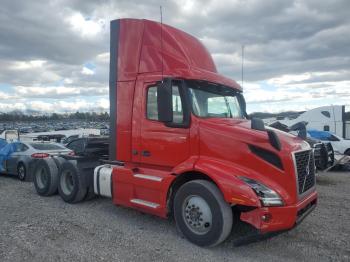  Salvage Volvo Vnr