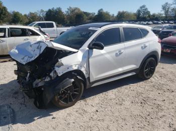  Salvage Hyundai TUCSON