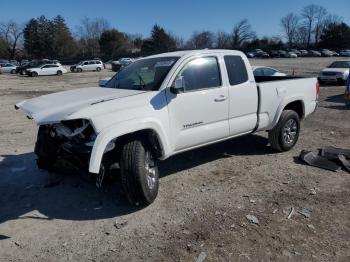  Salvage Toyota Tacoma