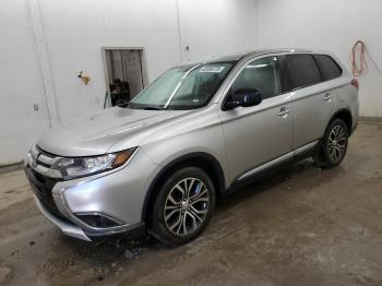  Salvage Mitsubishi Outlander